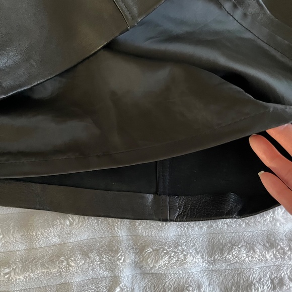 JACQUELINE FARRAR Black Leather Jacket and Skirt EUC - Picture 13 of 16